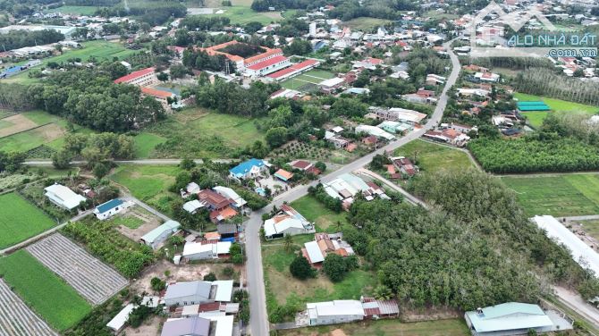 Siêu phẩm cần bán miếng đất 270m2 ở KP Lộc Vĩnh-Lộc Hưng-TRảng Bàng giá 1ty3xx triệu. - 2