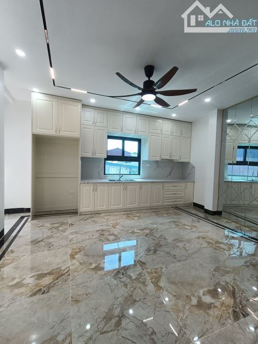 BÁN NHÀ 35M, 6 TẦNG THANG MÁY  MINH KHAI GIÁ CHỈ 9,8TY, TẶNG FULL NỘI THẤT - 2