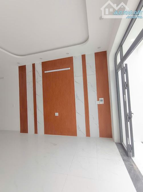 GIÁ MÀ MÌNH CÓ 1 TỶ THÌ SẼ MUA NHÀ CẤP 4 NGAY TRUNG TÂM PHƯỜNG TÂN TRIỀU - 2