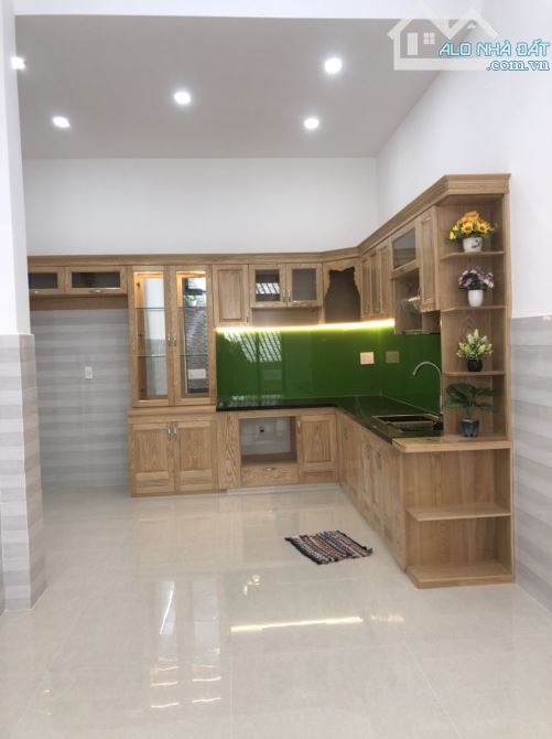 BÁN NHÀ ĐẸP 1TL_KT 9,9x10,8M_HƯỚNG ĐÔNG NAM_ĐƯỜNG NGUYỄN HỚI_VŨNG TÀU_GIÁ 11 TỶ - 2