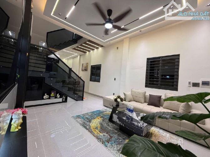 🎉🎉em siêu phẩm 3 tầng kiệt ÔTÔ đậu đỗ trước nhà cực hot Full nội thất quận Thanh Khê - 2