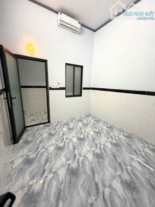 Bán nhà 1 Trệt 1 lầu 120m2 thổ cư đường ô tô (X.Thạnh Phú) chỉ 2,150 tỉ - 2