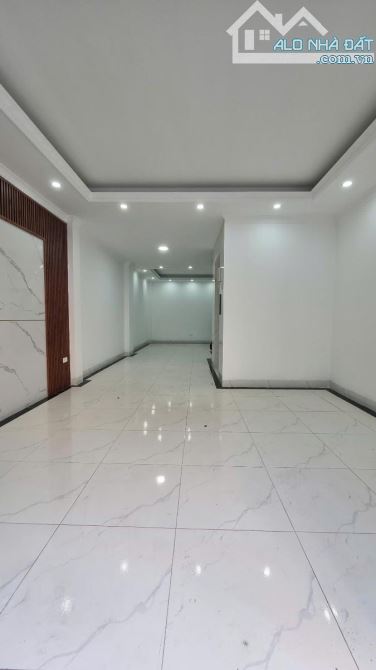 Bán Nhà Võ Chí Công Cầu Giấy Vừa Ở Vừa Cho Thuê Dòng Tiền 50tr/Tháng 60m2 6tầng Thang Máy - 2