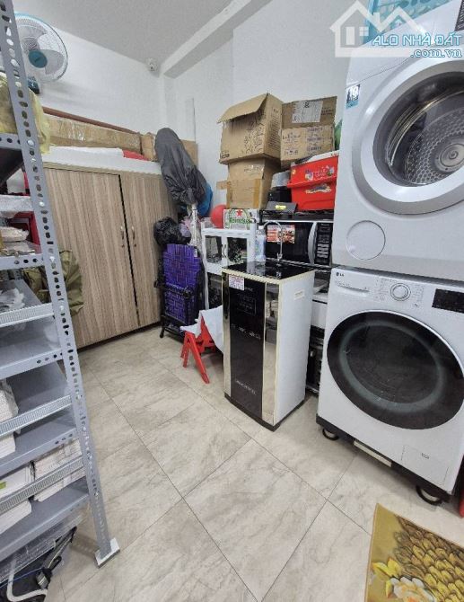 MẶT TIỀN NGUYỄN ĐÌNH CHIỀU, 58M2 (4.6 x 13) P4 Phú Nhuận, 10 ty - 2