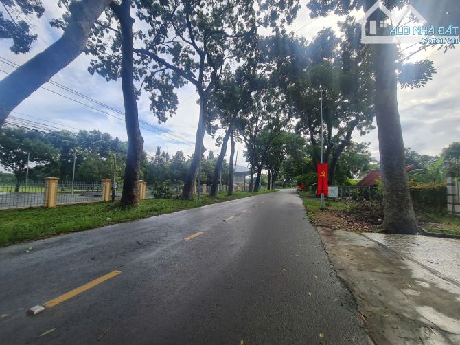 Bán đất mặt tiền đường Huỳnh Văn Nghệ TT Gia Ray huyện Xuân Lộc vị trí đẹp giá tốt - 2