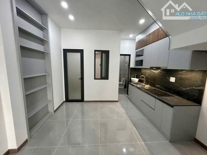 Bán nhà 1TL Mặt Tiền KD Nguyễn Thành Đồng gần D2D chỉ 5,6 tỷ - 2