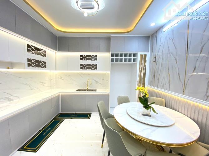 BÁN NHÀ TRUNG TÂM Q.7 –61m2 – CHỈ 6.8tỷ NHÀ MỚI FULL VÀO Ở NGAY - SỔ VUÔNG - HOÀN CHUẨN - 2