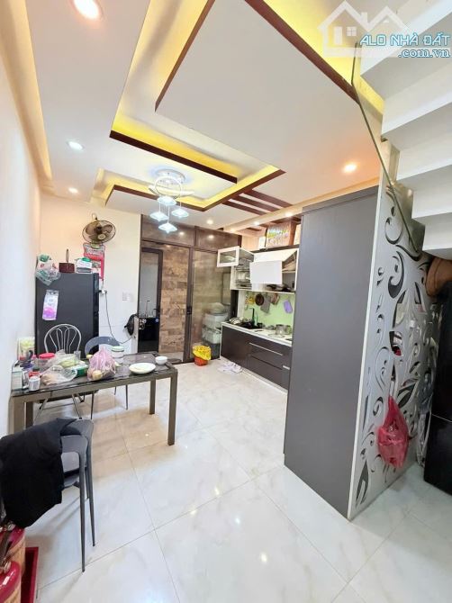 NHÀ 3 TẦNG KIỆT Ô TÔ ĐƯỜNG NHỰA 8M – TRUNG TÂM - CHỈ 5 TỶ X - 2