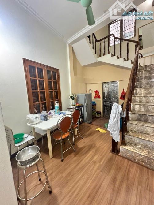 PHÂN LÔ ĐỐNG ĐA – NHÀ LÔ GÓC NGUYỄN CHÍ THANH – 48M² – 4 TẦNG – Ô TÔ TRÁNH – GIÁ 22 TỶ - 2