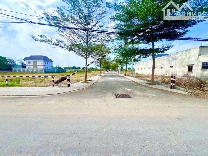 Giá Cực Tốt ! Đất Ngộp Tân Phú Trung 100m2 620Triệu Mặt tiền nhựa 12m khu dân cư Văn Minh - 2