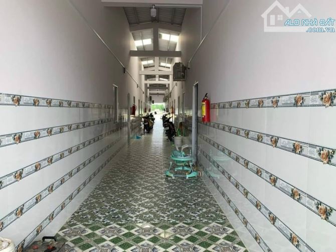Thu vốn ! Cần tiền Bán gấp dãy trọ ở KCN Trảng Bàng 320m2 - SHR - giá 1 tỉ 150tr - 2
