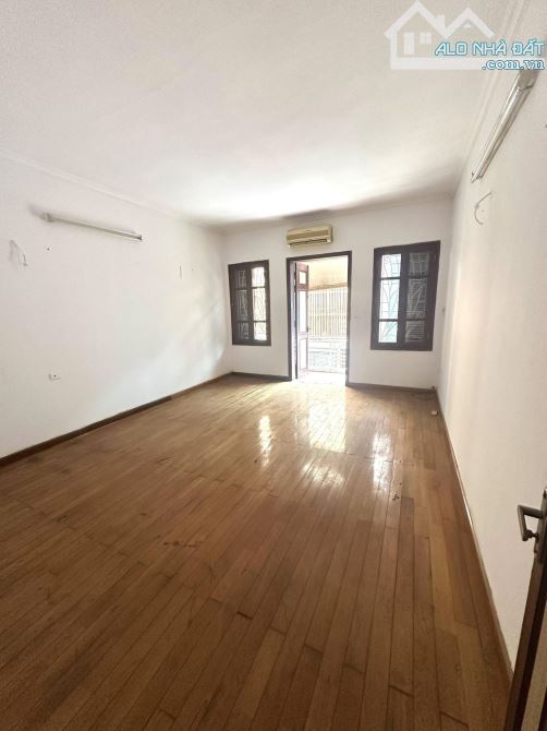 PHÂN LÔ NGỤY NHƯ KON TUM 58M KINH DOANH-Ô TÔ TRÁNH-VỈA HÈ MẶT TIỀN 4,8M CHỈ 26,8 T Ỷ - 2