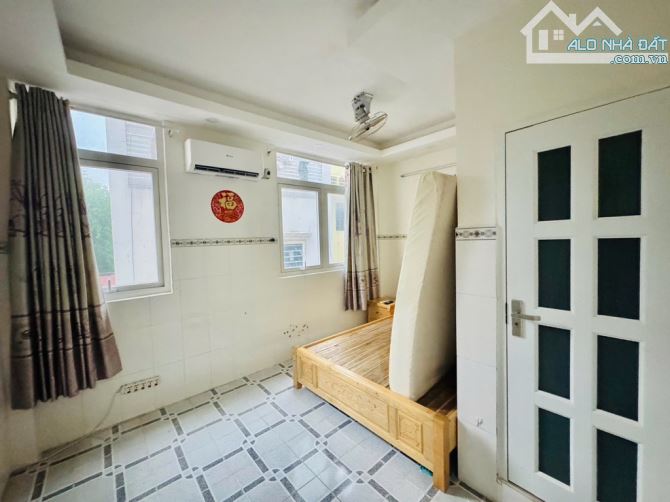 5 TÍ 35 4 TẦNG PHAN VĂN TRỊ PHƯỜNG 2 QUẬN 5 SÁT HẺM XE HƠI - 2