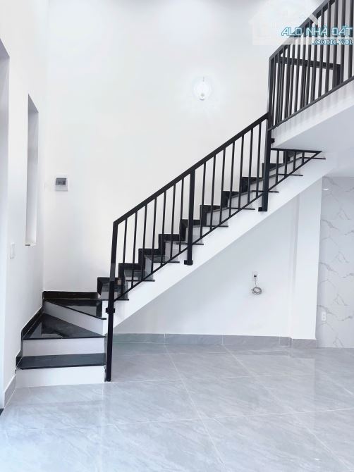 📌📌📌LÀM VIỆC TRỰC TIẾP GIÁ TỐT !!! BÁN NHÀ GÁC LỬNG KIỆT Ô TÔ NGUYỄN VĂN HUỀ - 2