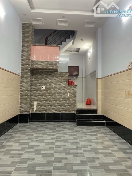 NHÀ ĐẸP KIÊN CỐ TRUNG TÂM P7 QUẬN 6 4 TẦNG HẺM Ô TÔ NHỎ SÁT MẶT TIỀN DÒNG TIỀN ỔN ĐỊNH - 2