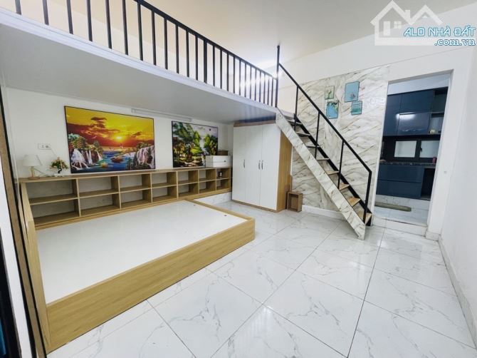 HIẾM-Chung cư Đền Lừ, 2PN + 2WC, DT 100m2 đủ nội thất, cực đẹp thoáng. Chỉ 4,25 tỷ - 2