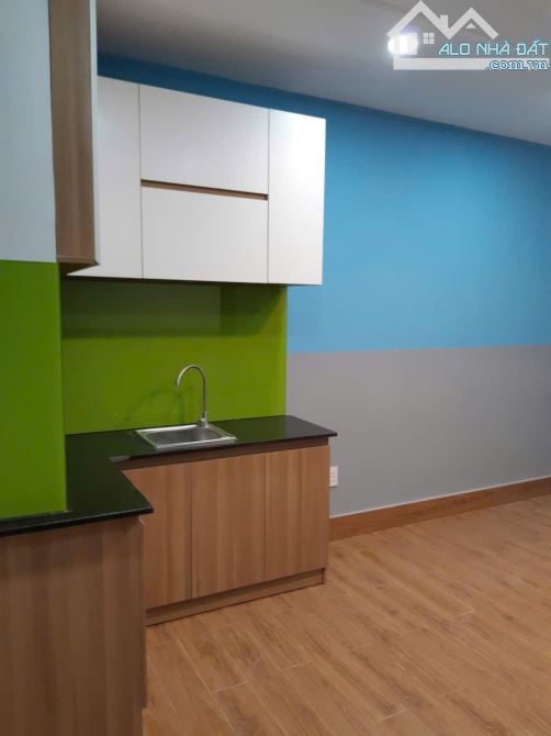 Nhà 3 tầng diện tích lớn, sát mặt tiền đường Dương Bá Trạc P2 Q8 - 2