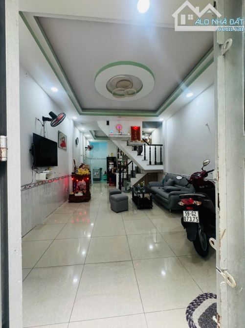 Nhà đẹp 2 tầng Phan Huy Ích, khu đồng bộ, 44m2, hẻm xe hơi 5m, chỉ 4 tỷ 99 - 2