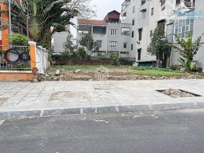 Hiếm có lô đất Ngọc Thuỵ Long Biên view công viên 121m MT 5.1m 32 tỷ ô tô tránh KD đỉnh - 2