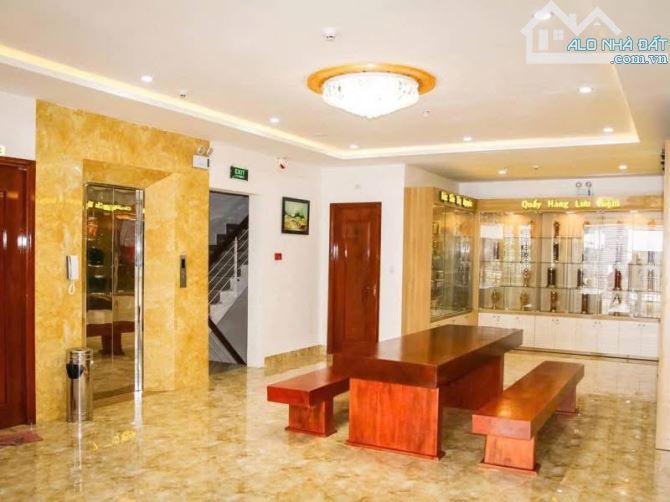 Bán Khách sạn Pơ Lang Nguyễn Công Trứ 25 tỷ - 2