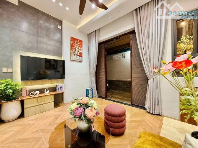 🏡 Nhà 2 tầng PHƯỜNG 14 , Gò Vấp HẺM XE HƠI THÔNG - NGAY EMART 2 - 2