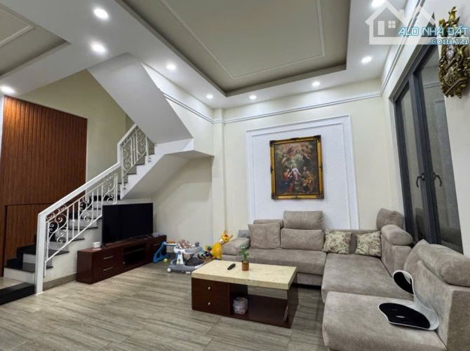 CỰC PHẨM NGUYỄN DUY TRINH, PHÚ HỮU, THỦ ĐỨC. THIẾT KẾ SIÊU ĐẸP, 3 TẦNG, 3 PHÒNG NGỦ, NỘI T - 2