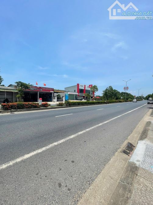 Mặt tiền Quốc Lộ 1A - Trung tâm Thị Trấn Phong Điền - 2