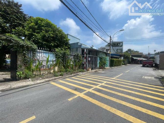 Hóc Môn(TTHM- HM) bán nhà (9x26) đường 12m gần đường Lý Thường Kiệt giá 18tỷ. - 2