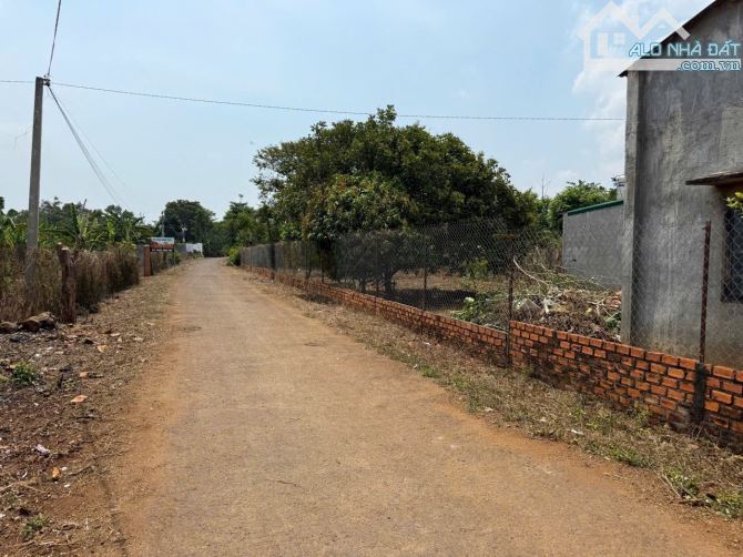 Lô Đất GÓc 2MT 688m2,thổ cư,đất đường nhựa ngay Y Wang,nhìn thẳng Hồ EAKao BÁN 2tỷ400tr - 2