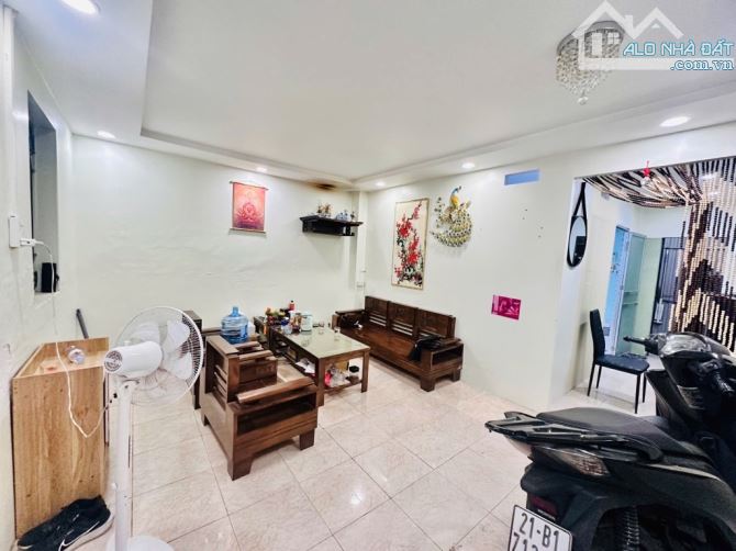 BÁN ĐẤT TẶNG NHÀ ĐƯỜNG CỔ NHUẾ – 30M RA Ô TÔ TRÁNH - GIÁ HƠN 7 TỶ - 2