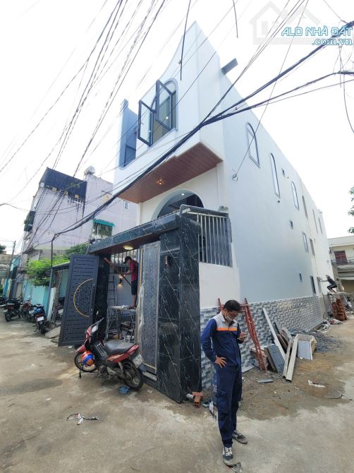 Bán nhà 1 trệt 1 lầu 1 lửng gần đường Bình Hòa p.Bình Hòa Tp.Thuận An chỉ 4ty450TL M7467 - 2