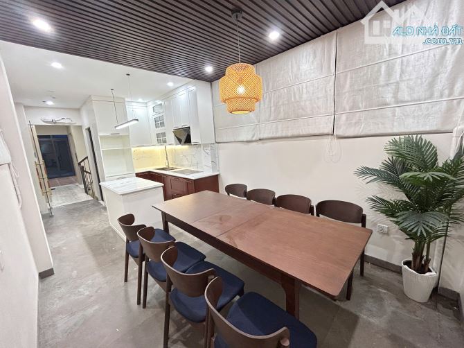 Bán siêu phẩm nhà Hoa Bằng, Cầu Giấy 62m2 7 tầng thang máy. ô tô tránh, sổ đẹp. 26,3 tỷ - 2