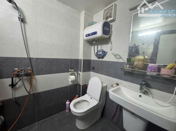 Trung tâm quận Hà Đông - 55m²- Nhỉnh 10 tỷ. Phân lô ô tô đỗ cửa - 2
