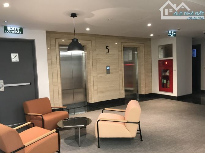 Tòa nhà 11 tầng - Lô Góc x mặt phố Trần Hưng Đạo. DT: 320m2 x MT 12m x Giá: 345 tỷ - 1