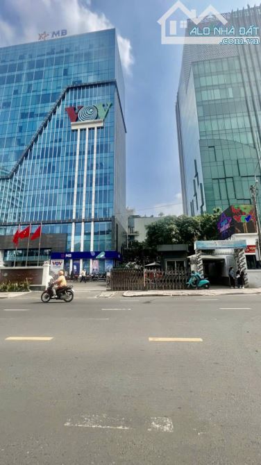 Bán Nhà HXH Nguyễn Thị Minh Khai Đa Kao Quận 1 Giá 42 Tỷ - 3