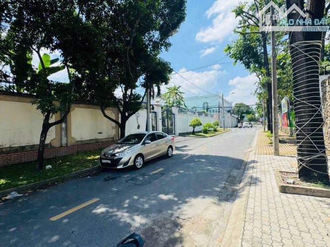 Bán Đất Mặt Tiền Công Lý,Bình Thọ,Thủ Đức DT:810m2(16,7mx50m) Fuul Thổ Cư-Giá 65 Tỷ TL - 3