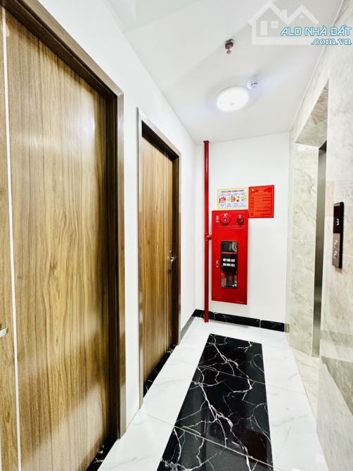 Bán toà nhà căn hộ dịch vụ ngay gần Hồ tây, có thang máy, dòng tiền 50tr/tháng - 3