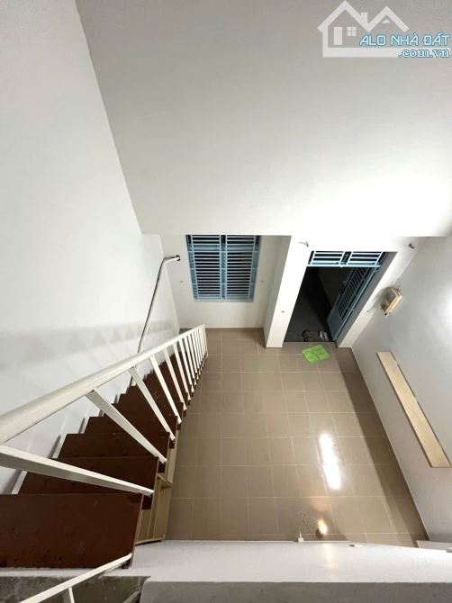 BÁN NHÀ RIÊNG 2 TẦNG - HXH BÙI CÔNG TRỪNG - 50M2 - 2PN - CHỈ 2,95 TỶ - HÓC MÔN - 3