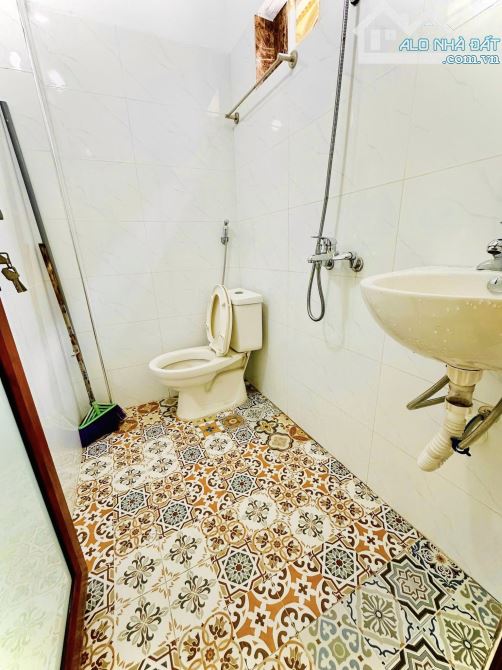 CỰC PHẨM!Nhà mới ở ngay, vị trí độc tôn, thông tứ hướng, lô góc tuyệt đẹp, sổ vuông nở hậu - 3