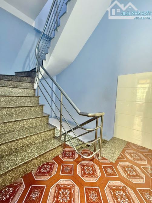 Nhà 3 tầng ô tô đỗ cửa, Tân Quý đối diện Aeon Mall, 3.6 tỷ - 3