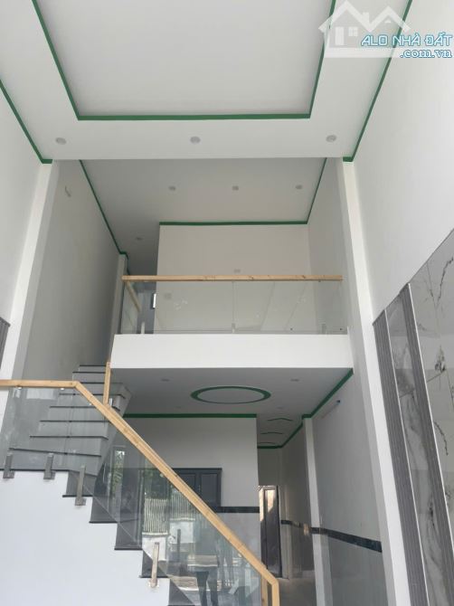 CẦN BÁN NHÀ GÁC LỬNG SỔ HỒNG, SÂN ĐẤT ĐẸP, VỊ TRÍ ĐÔNG DÂN CƯ GẦN CẦU BẠCH ĐẰNG - 3