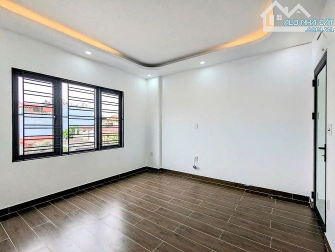 Hồ Sen -1 Căn Duy Nhất - 4 Tầng - 3 Tỷ 750 - Tây Nam - 3