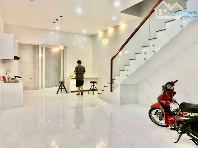 BÁN NHÀ HẺM XE HƠI BÀNH VĂN TRÂN 4 TẦNG 5,3X12 NGAY CMT8-CV LÊ THỊ RIÊNG CHỈ 10,4 TỶ - 3