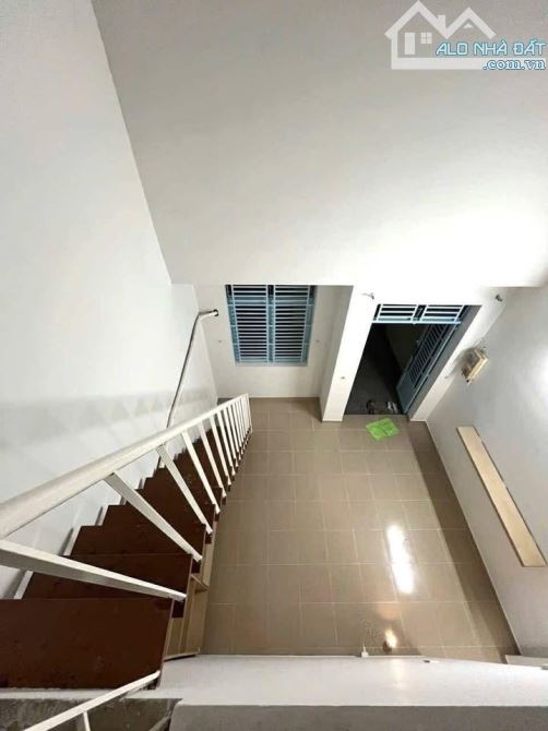 NHÀ TRỆT LỬNG 50M2. HXH MỘT TRỤC THẲNG. GẦN NGÃ TƯ BÙI CÔNG TRỪNG GIAO ĐẶNG THÚC VỊNH. - 3