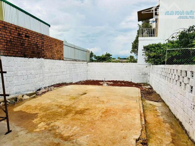 Bán nhà mặt tiền Bà Điểm Hóc Môn 6x20 ( 119m2 ) 820 TRIỆU Sổ hồng riêng đầy đủ - 3
