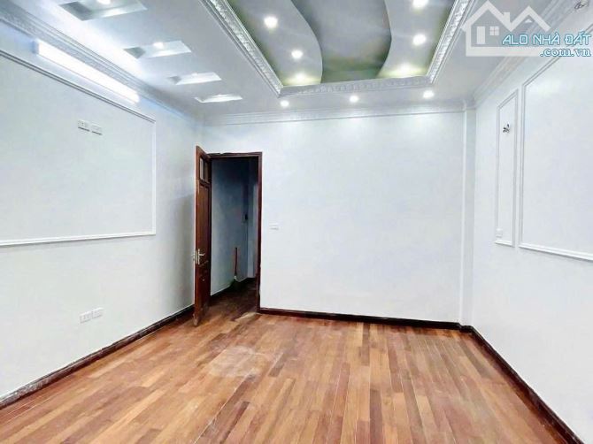 Phố Thái Hà, 48m2, 5 tầng, mặt tiền 4.5m, Gara ô tô, kinh doanh, giá 20.5 tỷ, sẵn dòng tiề - 3
