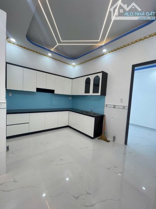 Nhà mới đẹp Lê Văn Qưới, 60m2, 3 tầng , hẻm xe hơi 7m, giá chỉ nhỉnh 5tỷ - 3