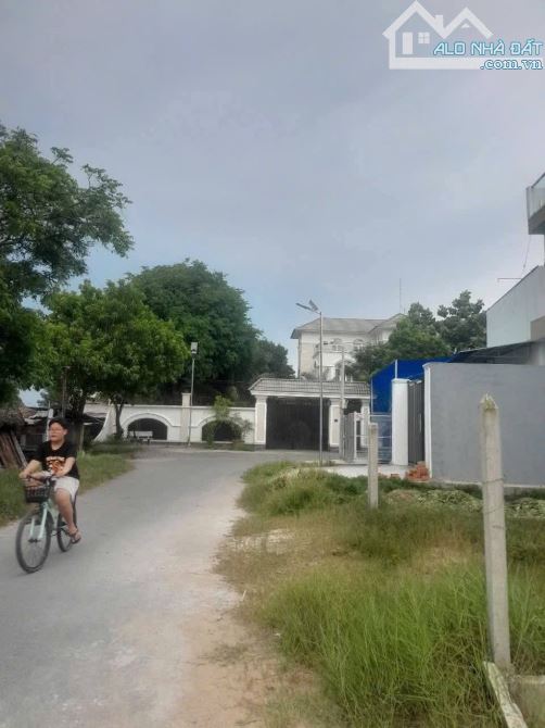 Thím 2 bán cơm cần bán gấp căn nhà ở xã Tân Phú Trung huyện Củ Chi - 3