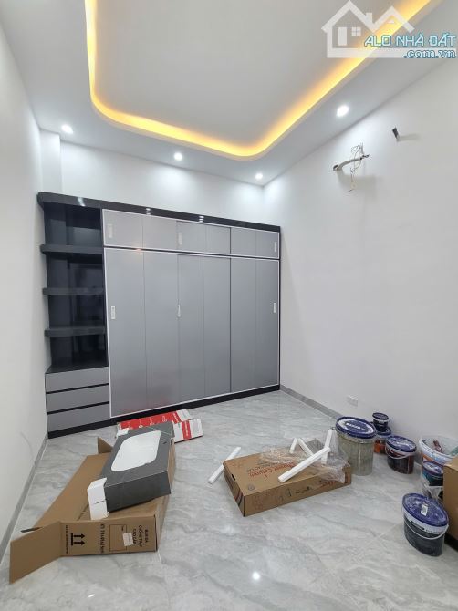 nhà 1 trệt 1 lầu 100m2 3ty7 TL full nội thất, cách đường Phạm Văn Diêu 100m p.Tân Hạnh - 3