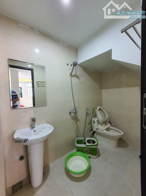 Bán nhà Lạch Tray,  p.LạchTray,  Ngô Quyền,  3 tầng, 76m2, 5,85 tỷ. - 3